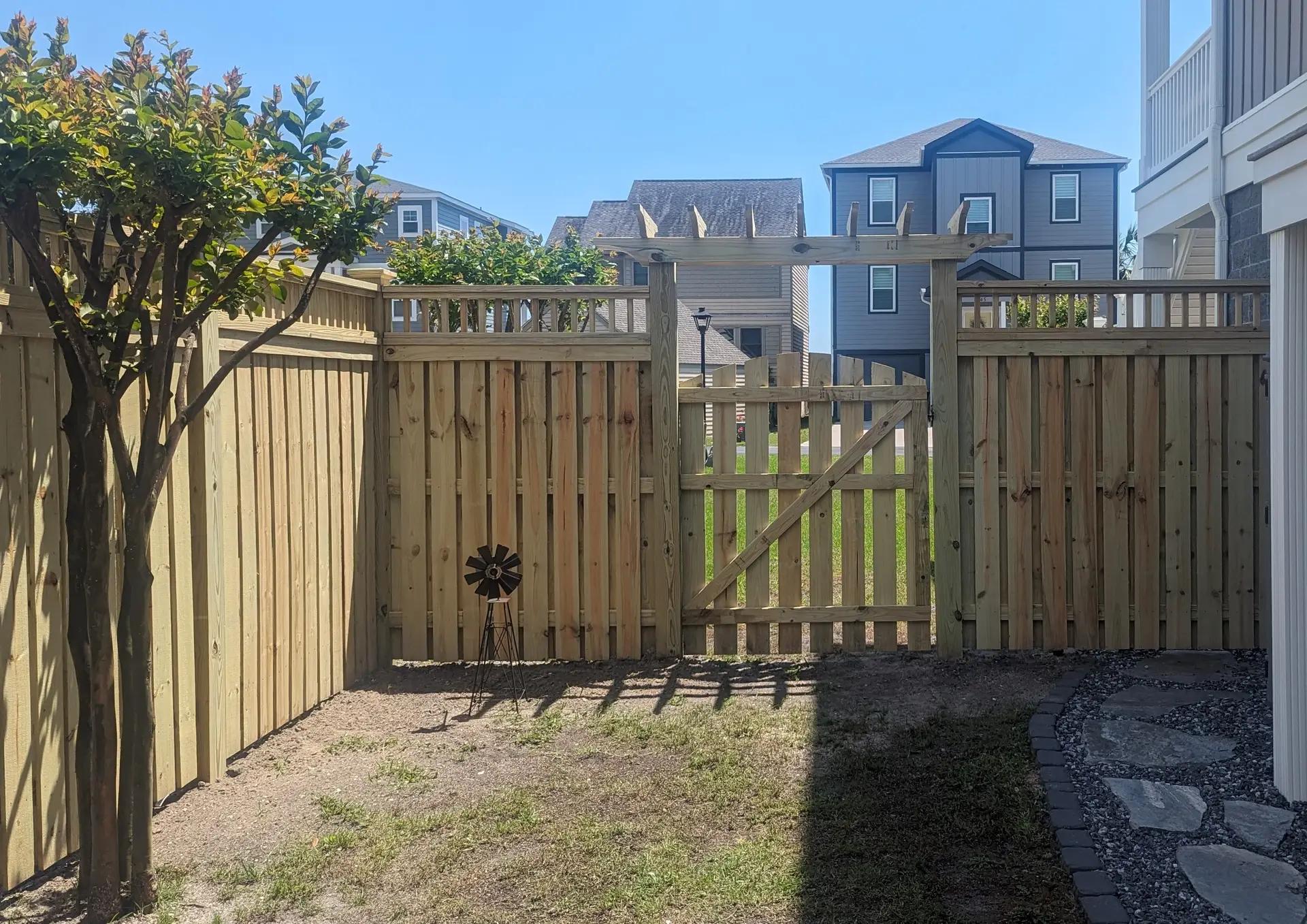 Custom Coastal Fencing in Ocean Isle Beach, NC - Image 7